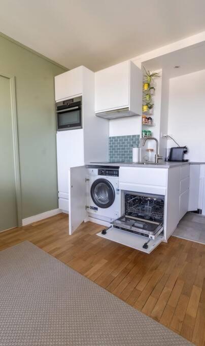 Renovated 2-Bed Apartment 2 Min From Lyon Oullins Exteriör bild