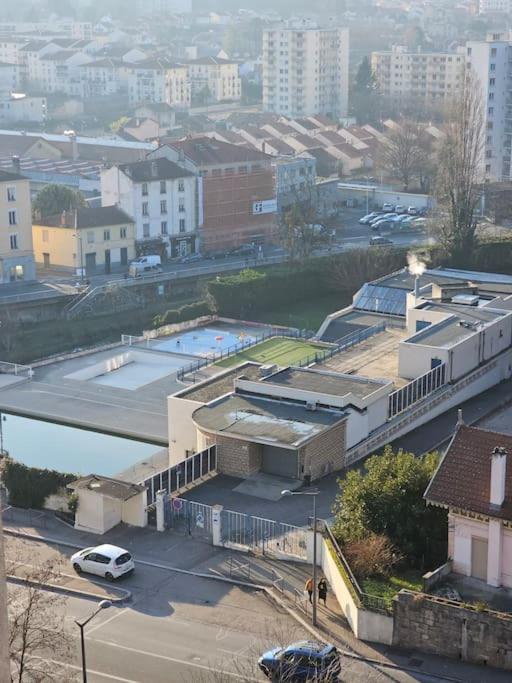 Renovated 2-Bed Apartment 2 Min From Lyon Oullins Exteriör bild